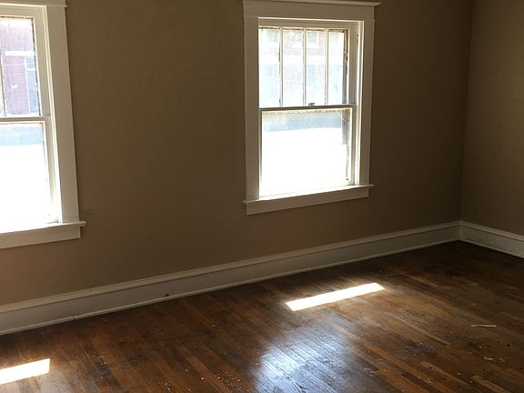 4th image of 3634 Bellefontaine Ave