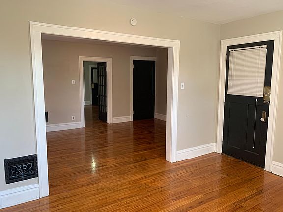 4th image of 4738 S Grand Blvd APT 2N