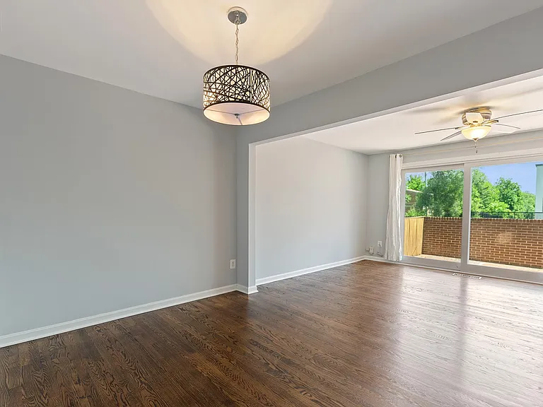 929 S Taylor St — Photo 8