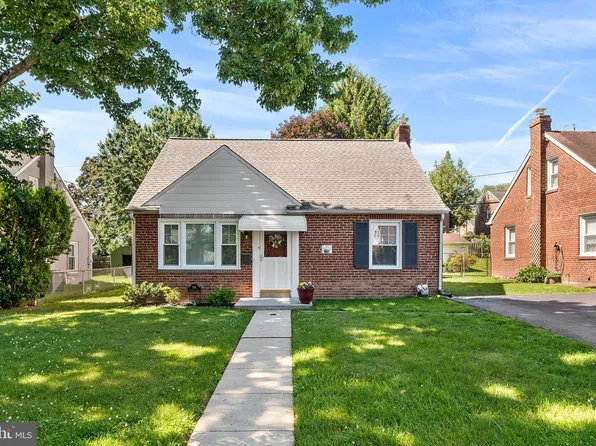 504 Lawrence Rd, Havertown, PA 19083