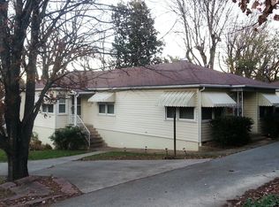 207-209 N Oak St, Harrison, AR 72601