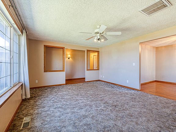 5th image of 5032 Laurelwood Dr