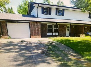 6016 White Dr, Prior Lake, MN 55372