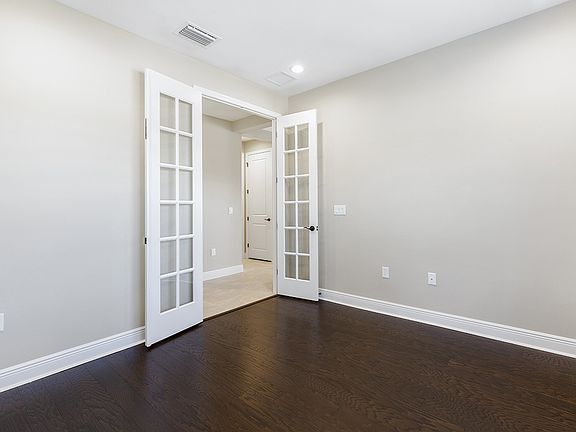 3rd image of 11716 Solano Dr