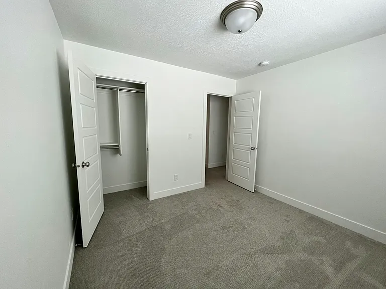 2025 S Sawmill Blvd — Photo 19