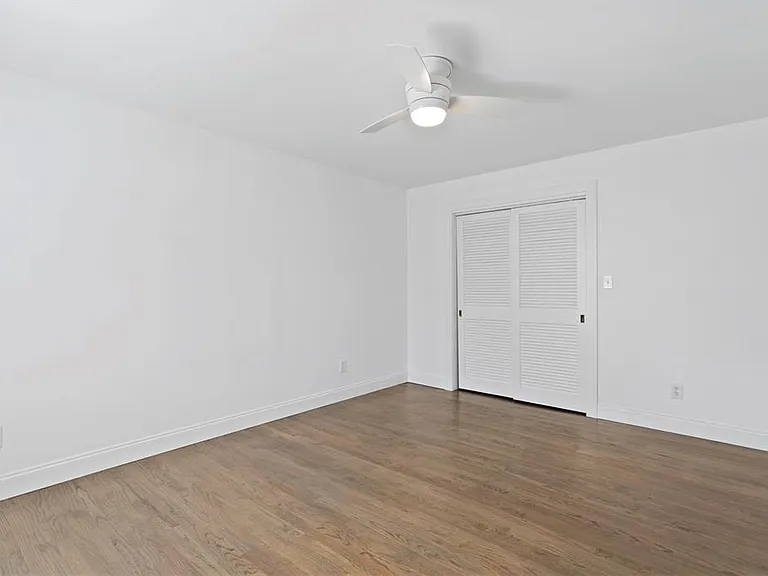 4704 W Brookwood Dr — Photo 40