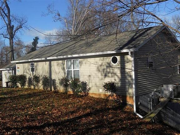 3rd image of 179 Ferry Hill Dr