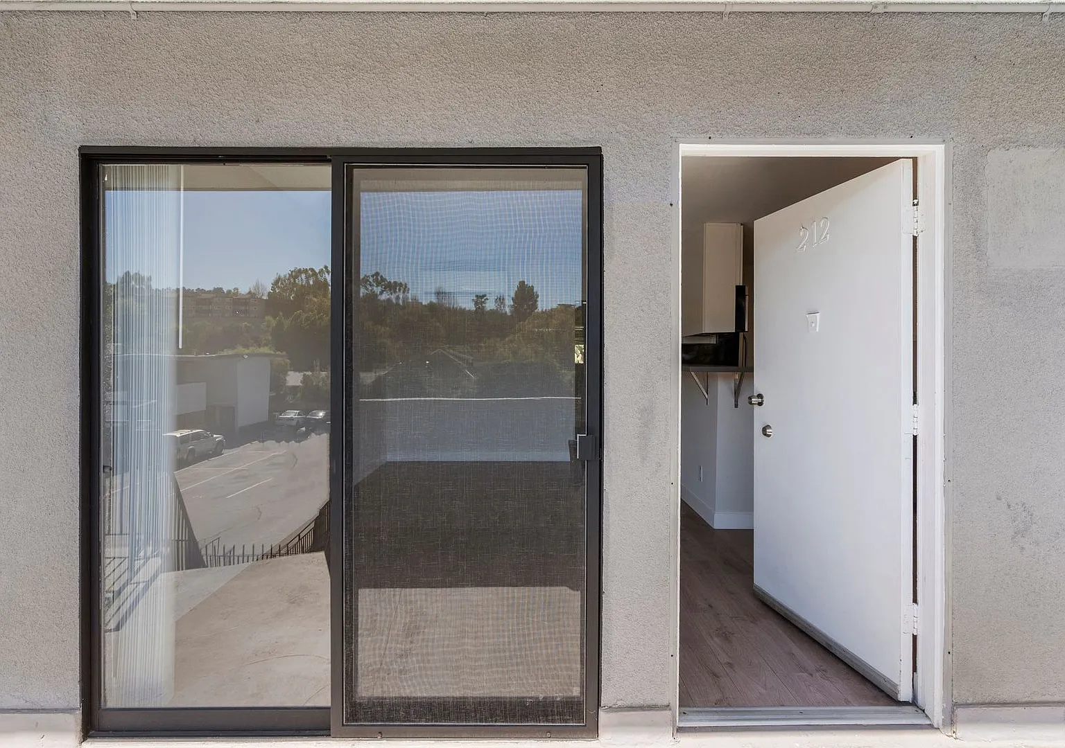 Ave 59 - Highland Park Apartments(Rivendell) — Photo 3