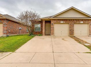 812 Walnut St, Burleson, TX 76028