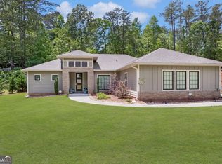 5113 Hilltop Dr, Villa Rica, GA 30180