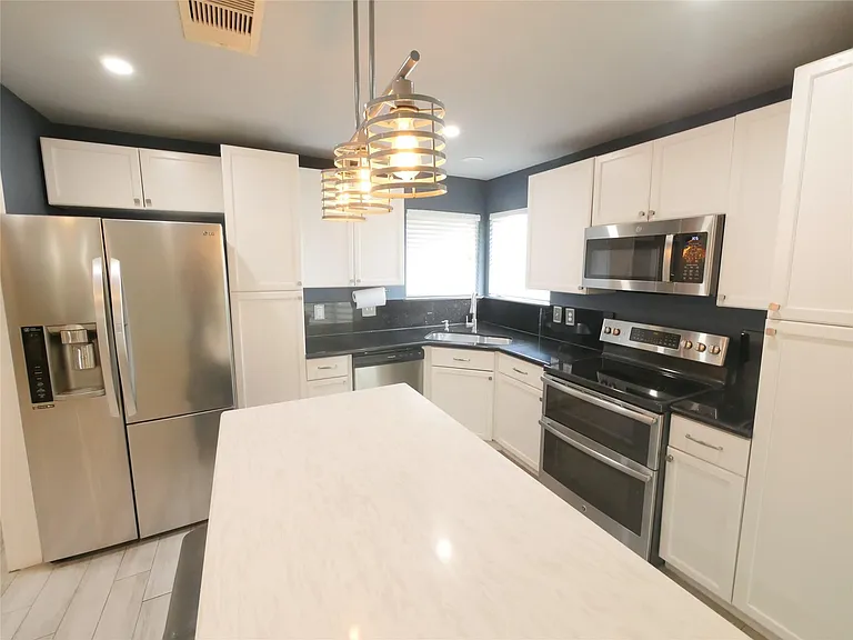 409 Seacrest Blvd — Photo 11