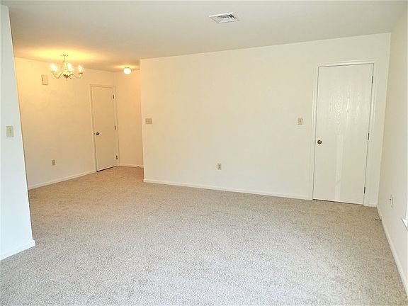 2nd image of 420 W Cherry Dr APT F