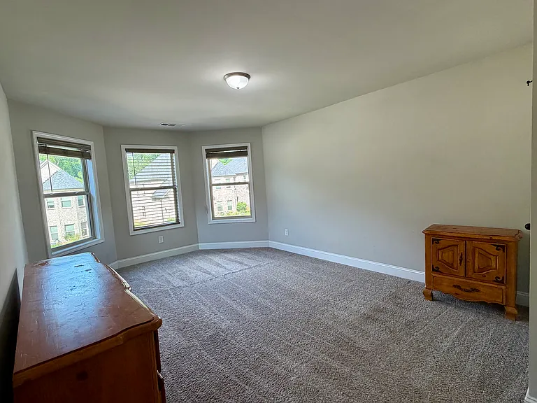 235 Sanctuary Dr — Photo 21