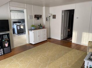 617 10th Ave #B, Two Harbors, MN 55616