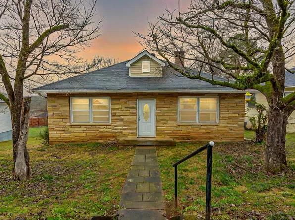 3434 Whitney St, Lupton City, TN 37351