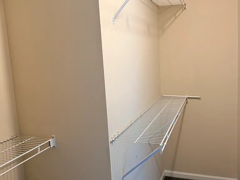 3088 Kentshire Cir — Photo 9