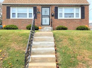 8212 Frontenac St, Philadelphia, PA 19152