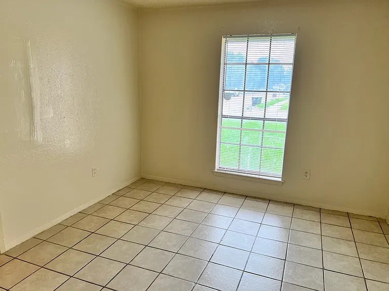 2207 Ruth St #B — Photo 11