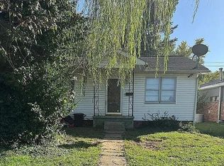 210 E Dixon St, Sebree, KY 42455