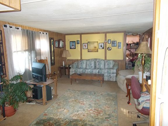 4th image of 3271 Millpond Dr SE