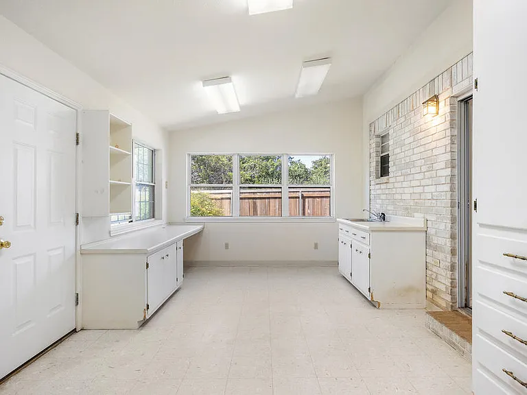 103 Crockett Dr — Photo 30