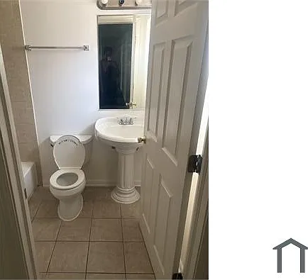 3 bed, 2100 sqft, $2,200 — Photo 3