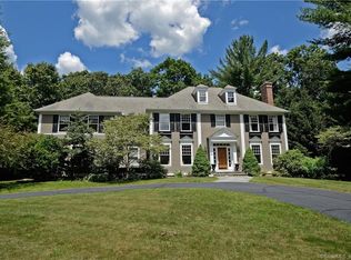 107 Somerset Dr, Avon, CT 06001
