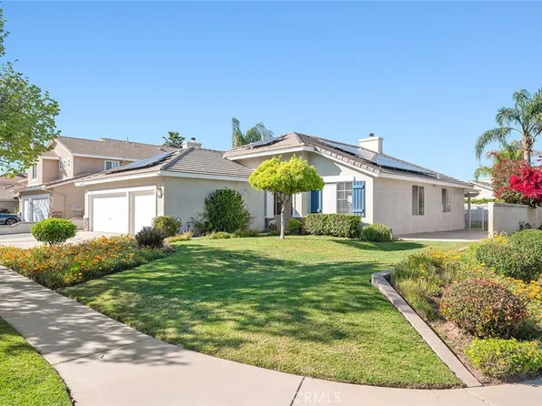 1375 Coral Gables Cir, Corona, CA 92881