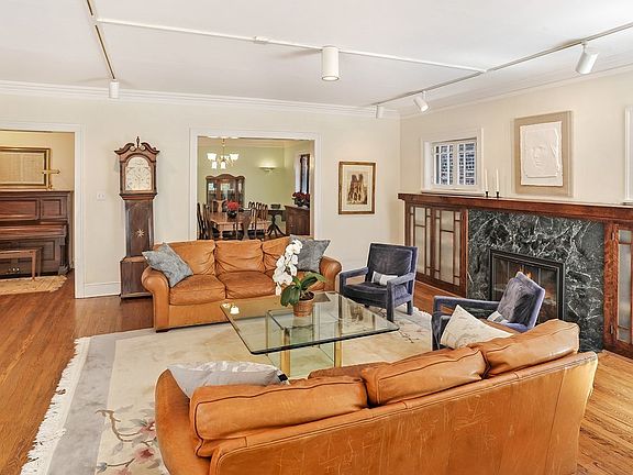 4th image of 2737 N Hampden Ct APT 3