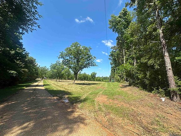 4th image of 2725 Holly Ridge Rd