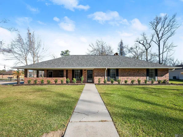 606 E Neal St, Gonzales, LA 70737
