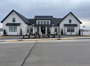 2766 E Lakeside Dr, Eagle Mountain, UT 84005