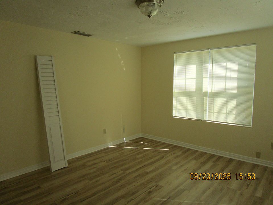2nd image of 6419 Sunset Dr