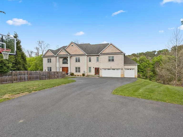 12107 Glen Mill Rd — Photo 44