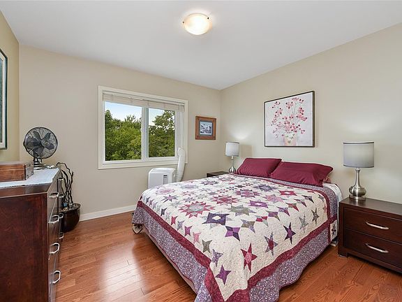 4th image of 3304 Aldridge St
