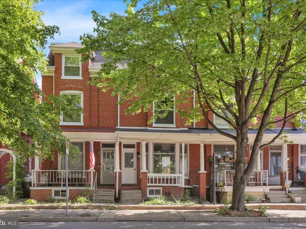 207 W Main St, Ephrata, PA 17522