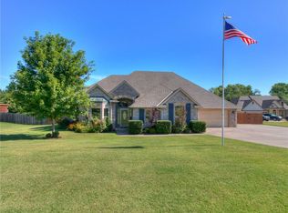 3749 Stonebrook Dr, Norman, OK 73072
