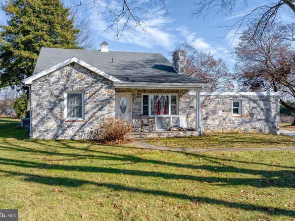 2925 Cape Horn Rd, Red Lion, PA 17356