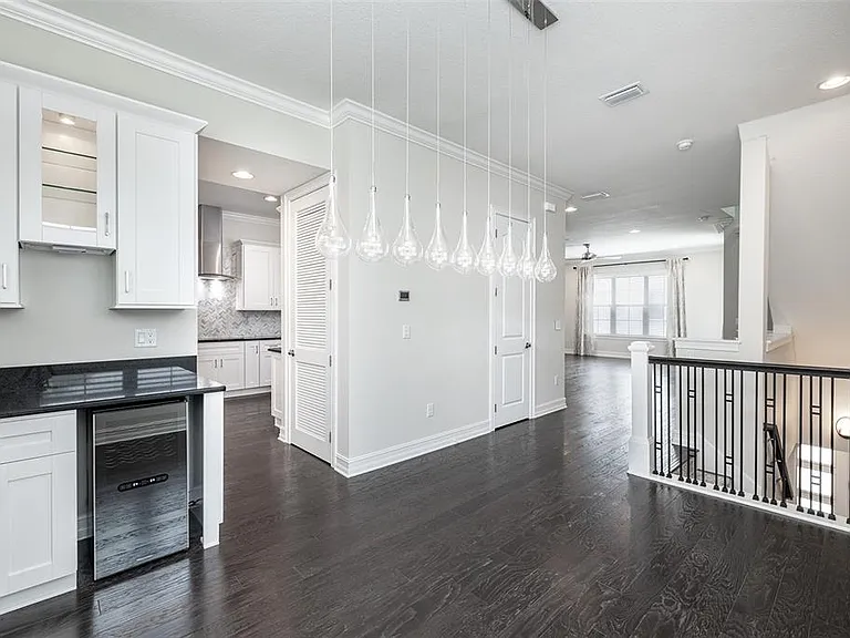 222 S Audubon Ave — Photo 11