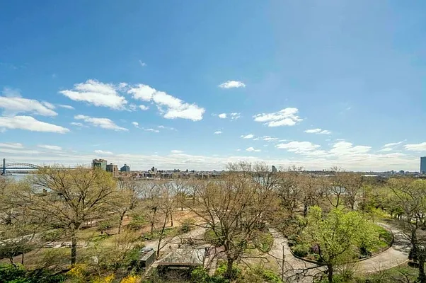Rented by Douglas Elliman | media 32