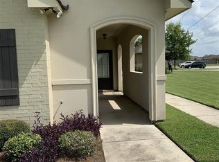 3921 Cypress Hall Dr, Addis, LA 70710