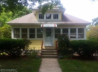 2062 Sisson St, Muskegon, MI 49441