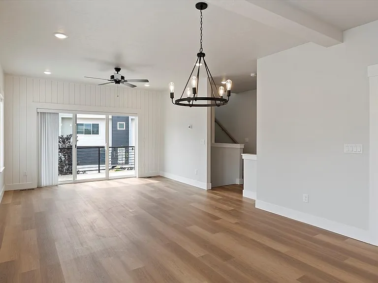 Bradbury Luxury Townhomes — Photo 43