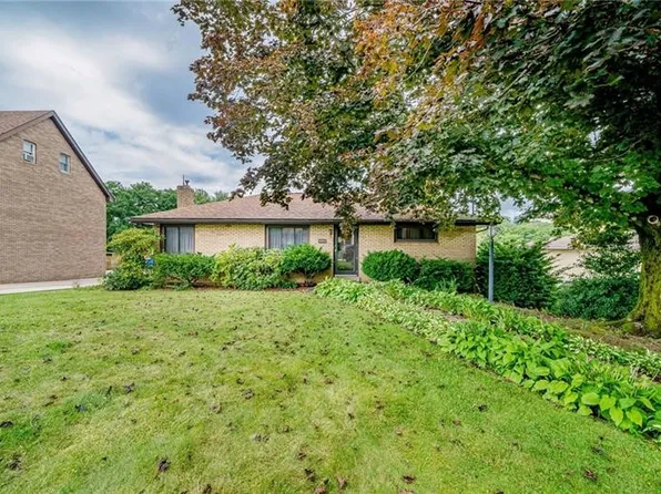9350 Clubview Dr, North Huntingdon, PA 15642