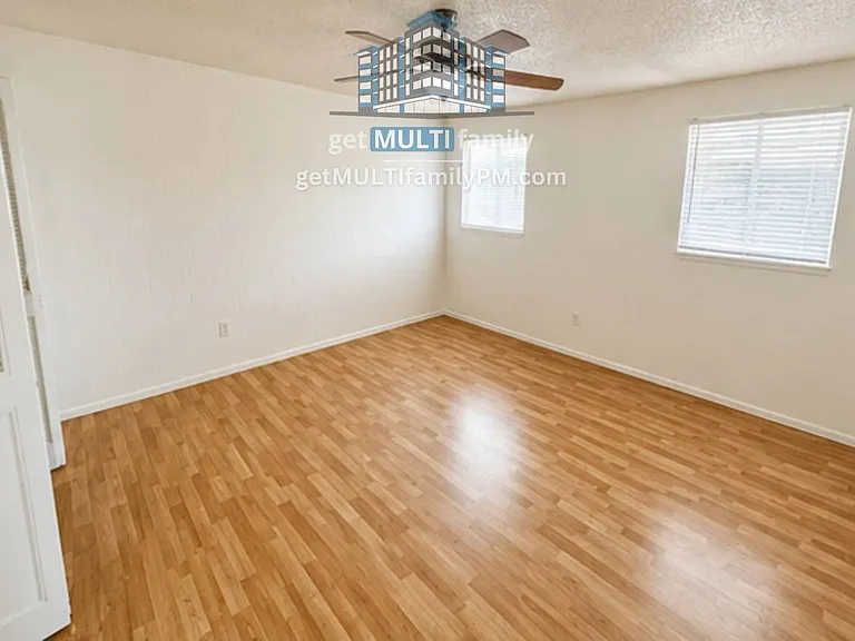 8407 E Coronado Rd #5 — Photo 8
