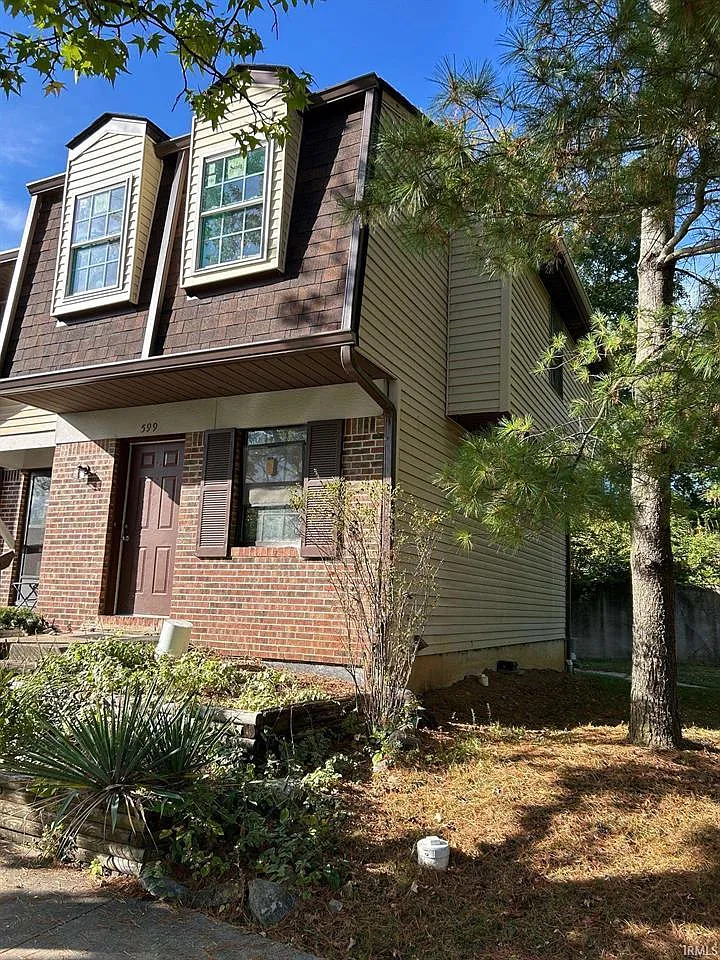 599 E Graham Pl #1 photo 1