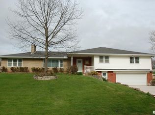 5820 N Briarwood Ln, Peoria, IL