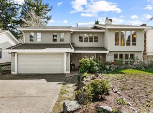 14710 16a Ave, Surrey, BC V4A 5M7