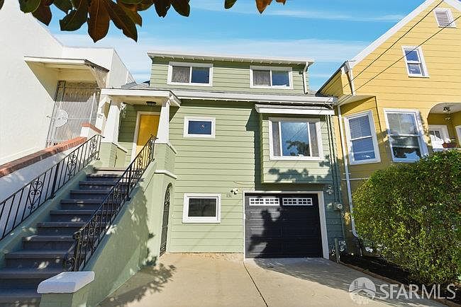 2nd image of 131 Brussels St