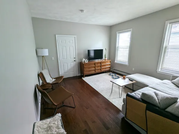 7 Hampden St, Worcester, MA